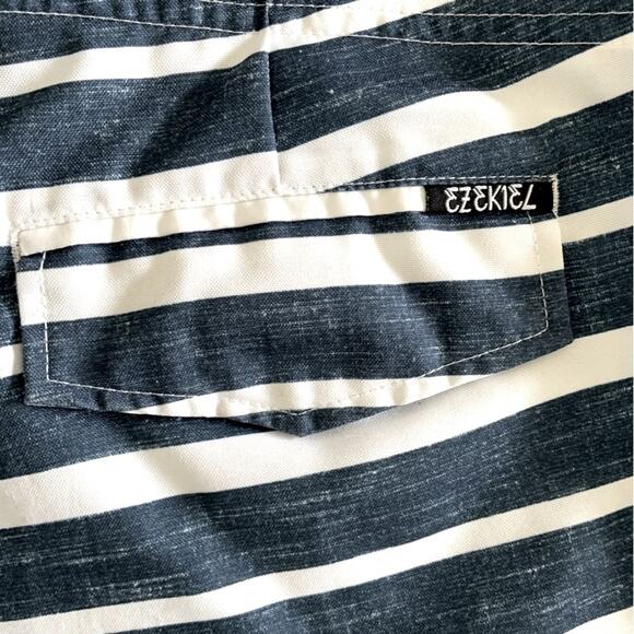 Ezekiel Men's Navy White Stripe Swim Shorts Boardshorts Swim Trunks Size 36 - Picture 8 of 14